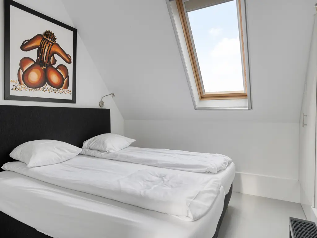 Oesterdam 127, THOLEN