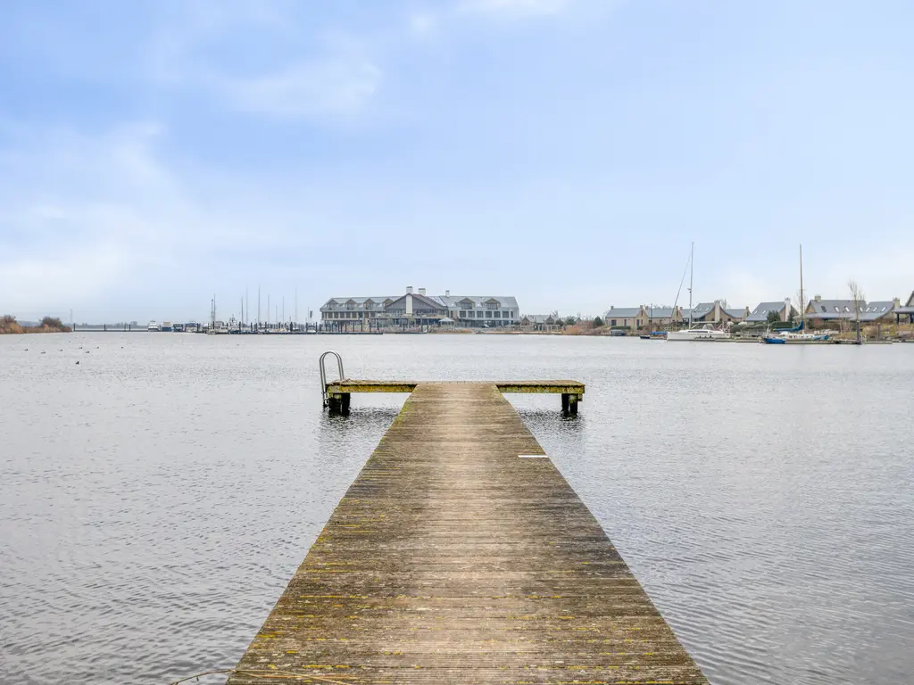 Oesterdam 127, THOLEN