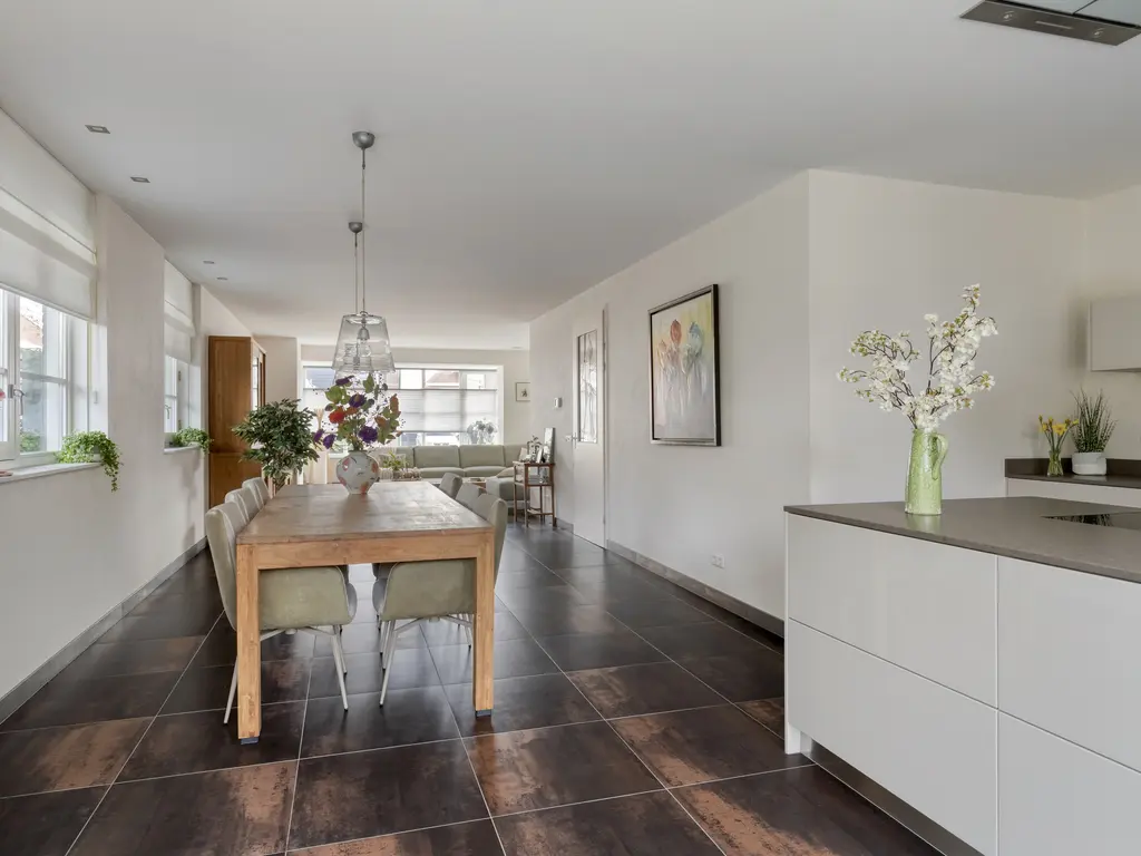 Windsingel 48, THOLEN