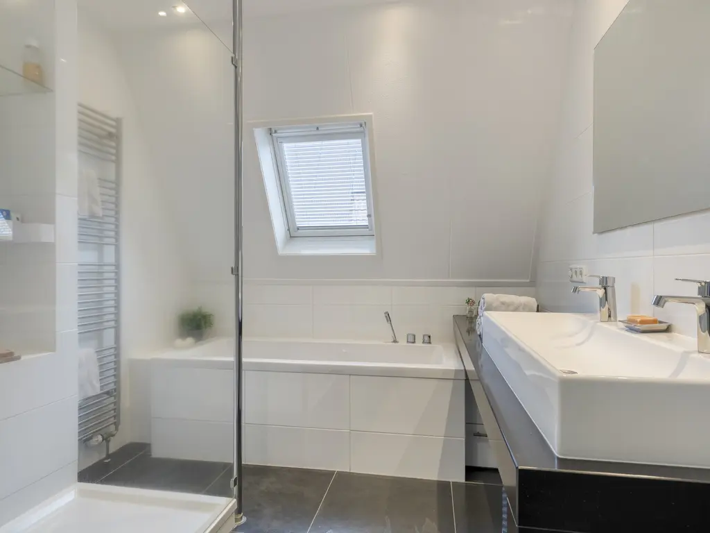 Windsingel 48, THOLEN