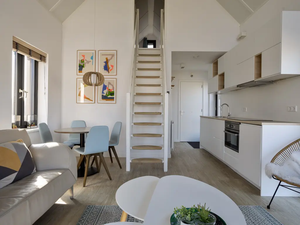 Oesterdam 245, THOLEN