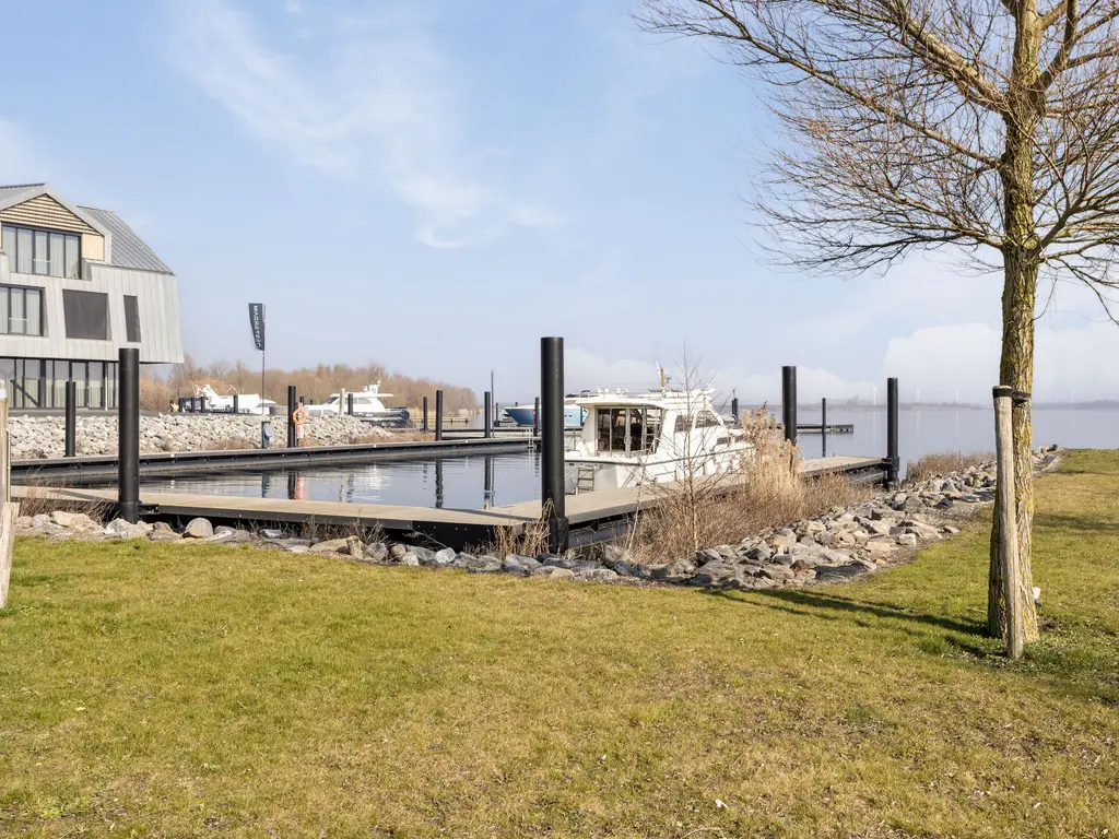 Oesterdam 245, THOLEN