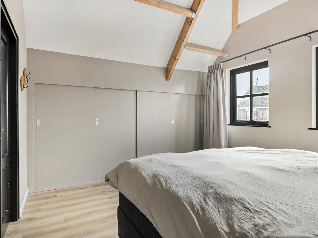 Meanderlaan 6, THOLEN