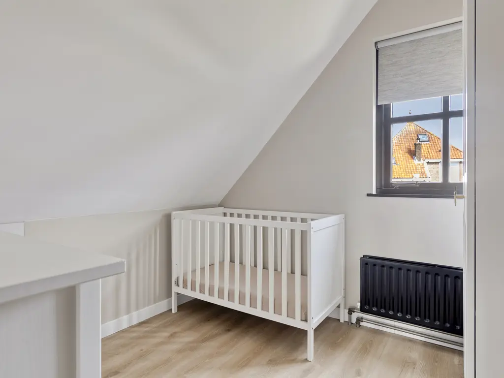 Meanderlaan 6, THOLEN