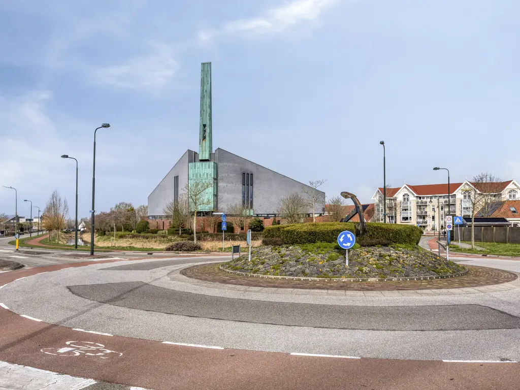 Meanderlaan 6, THOLEN