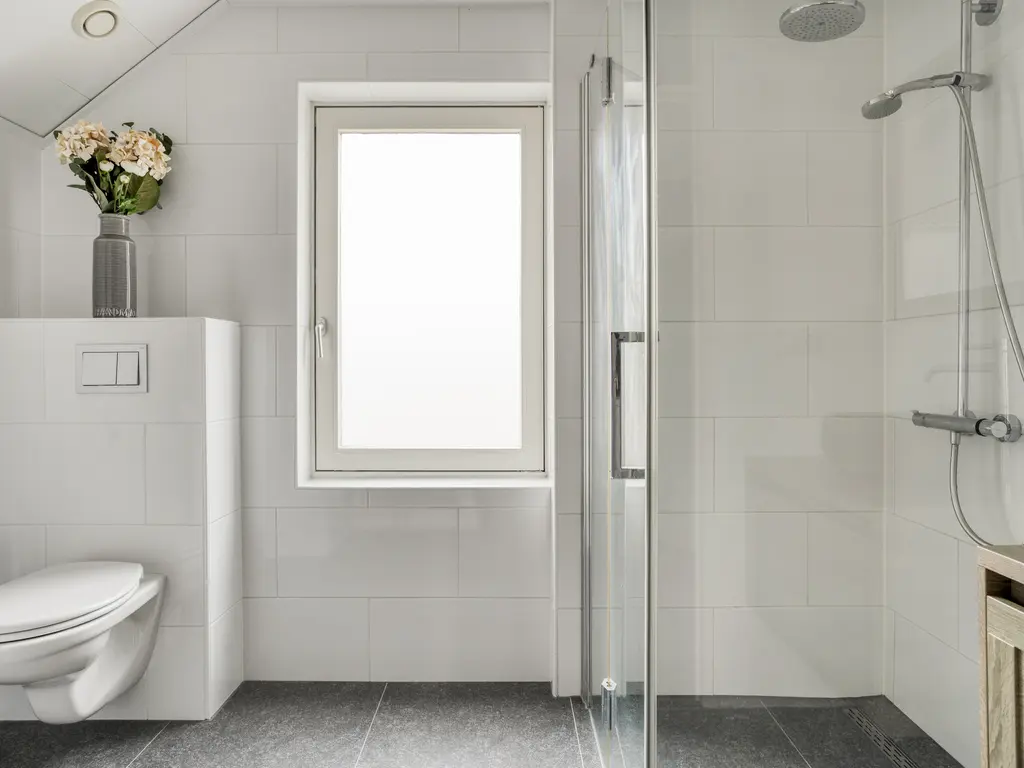 Touwslagersdreef 11, THOLEN