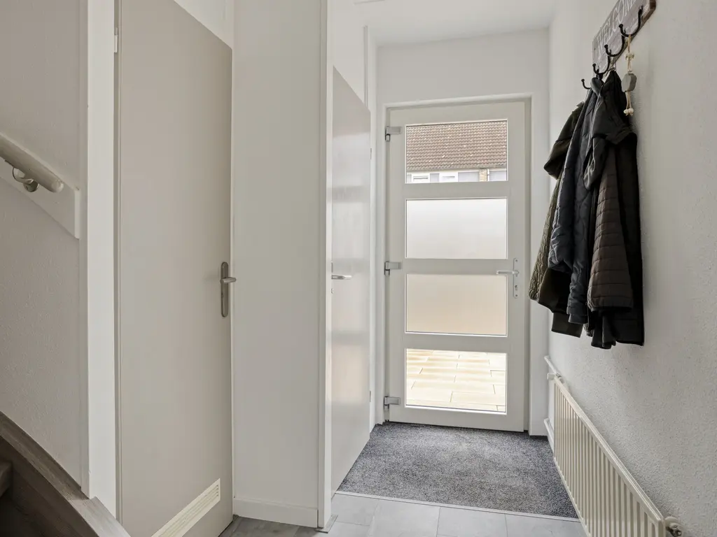 Touwslagersdreef 11, THOLEN