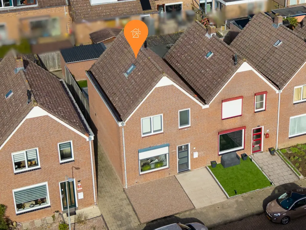 Touwslagersdreef 11, THOLEN