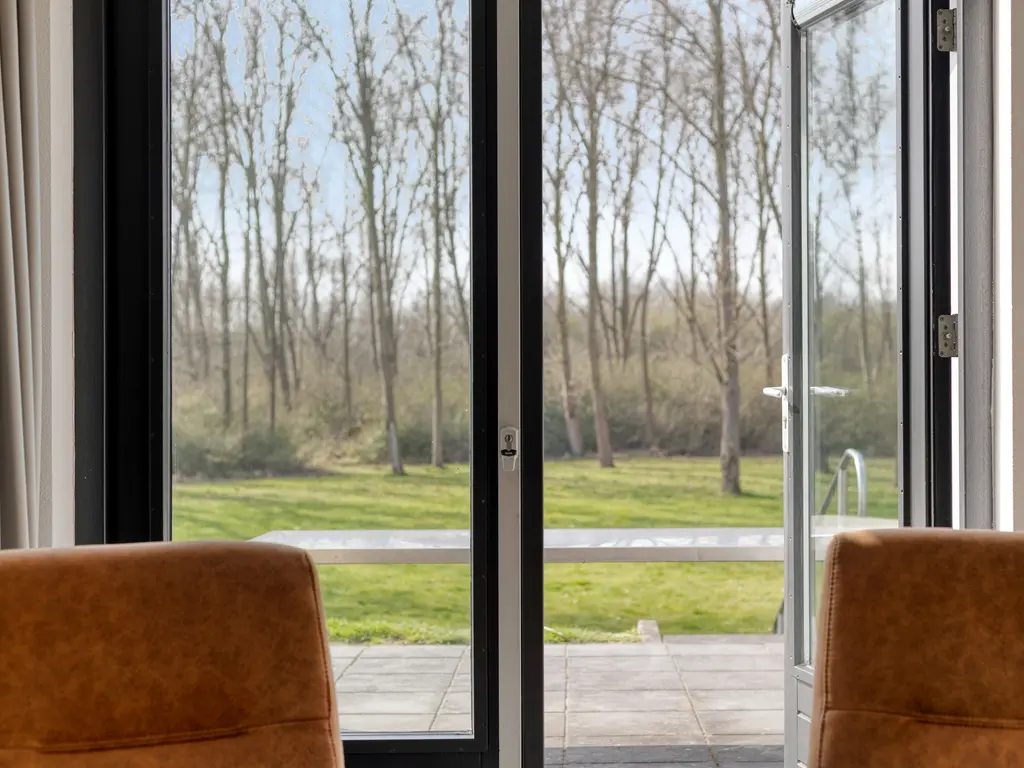 Oesterdam 169, THOLEN