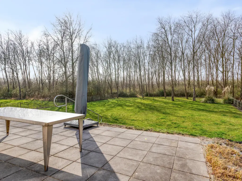 Oesterdam 169, THOLEN