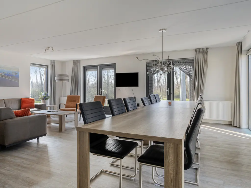 Oesterdam 169, THOLEN