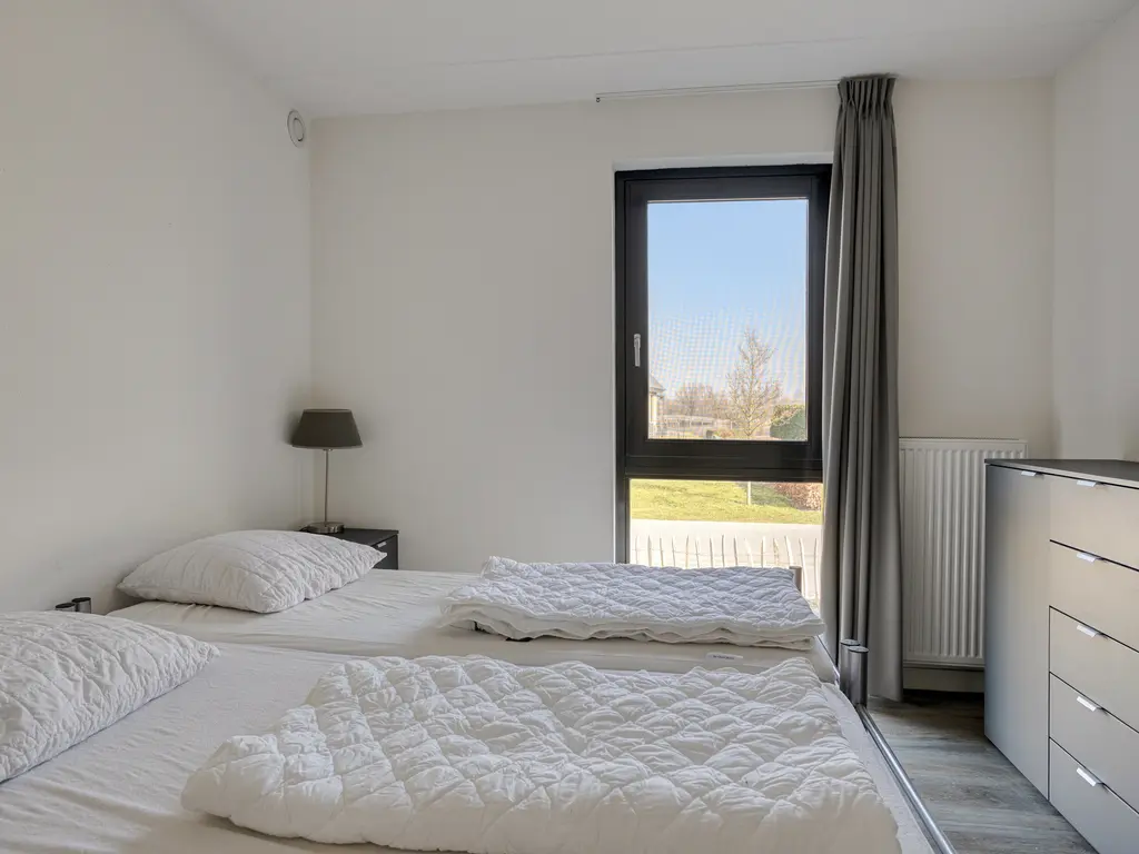 Oesterdam 169, THOLEN