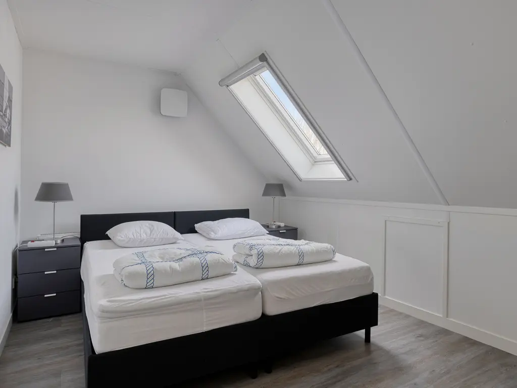 Oesterdam 169, THOLEN