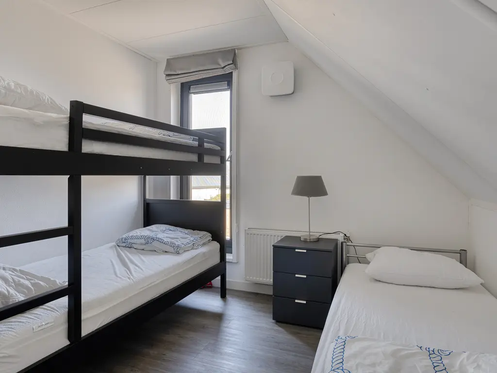 Oesterdam 169, THOLEN