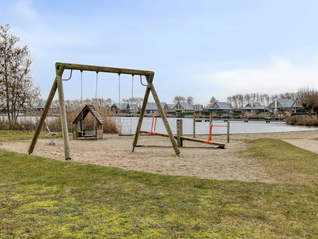 Oesterdam 169, THOLEN