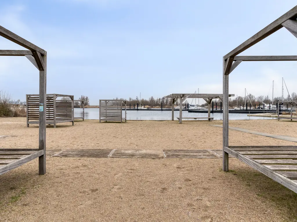 Oesterdam 169, THOLEN