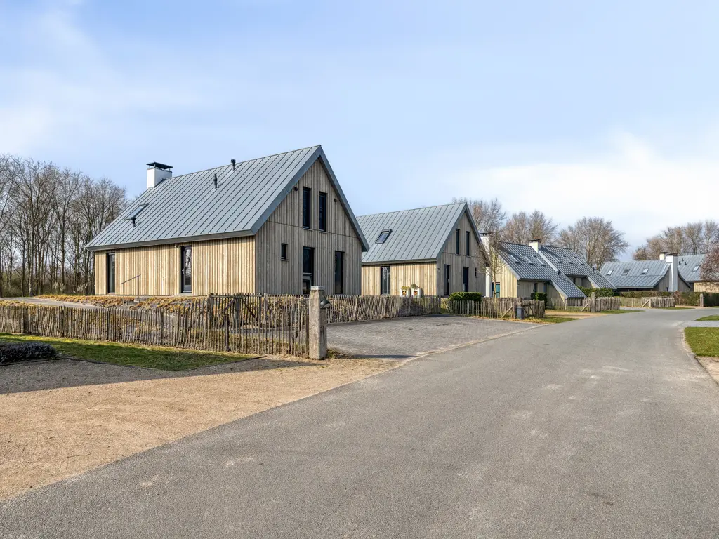 Oesterdam 169, THOLEN