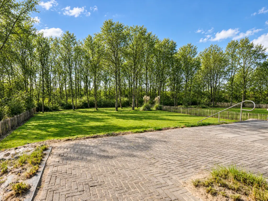 Oesterdam 169, THOLEN