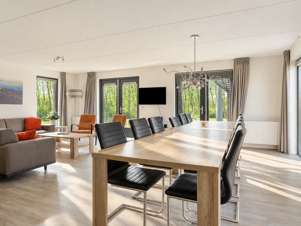 Oesterdam 169, THOLEN