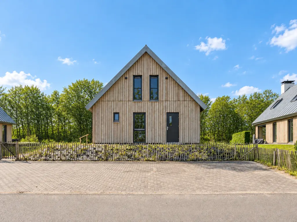 Oesterdam 169, THOLEN