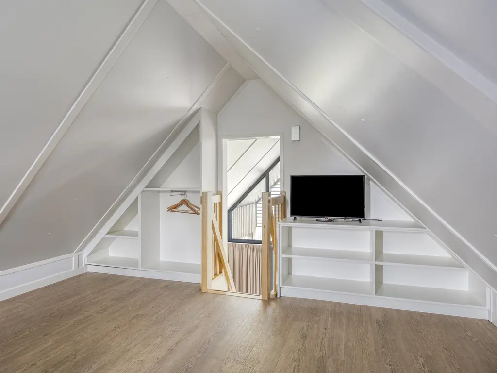 Oesterdam 205, THOLEN