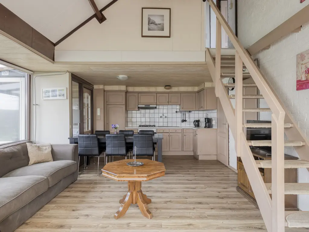 Buurtweg 157, STAVENISSE