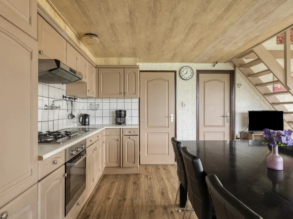 Buurtweg 157, STAVENISSE