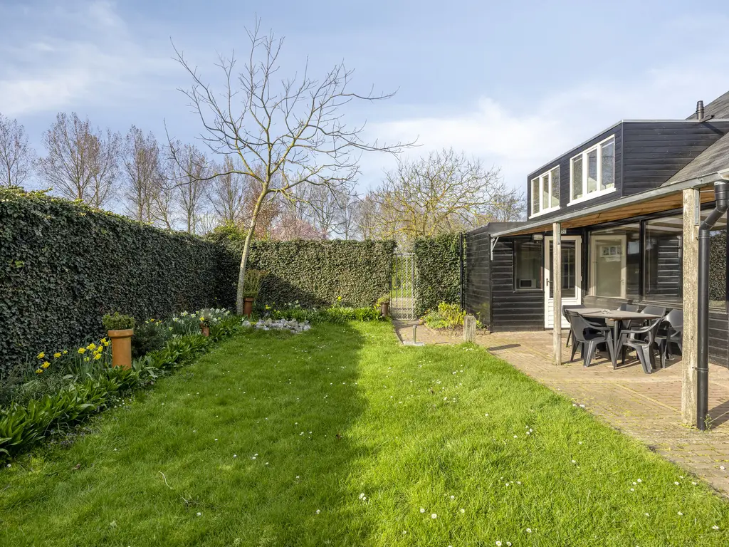 Buurtweg 157, STAVENISSE