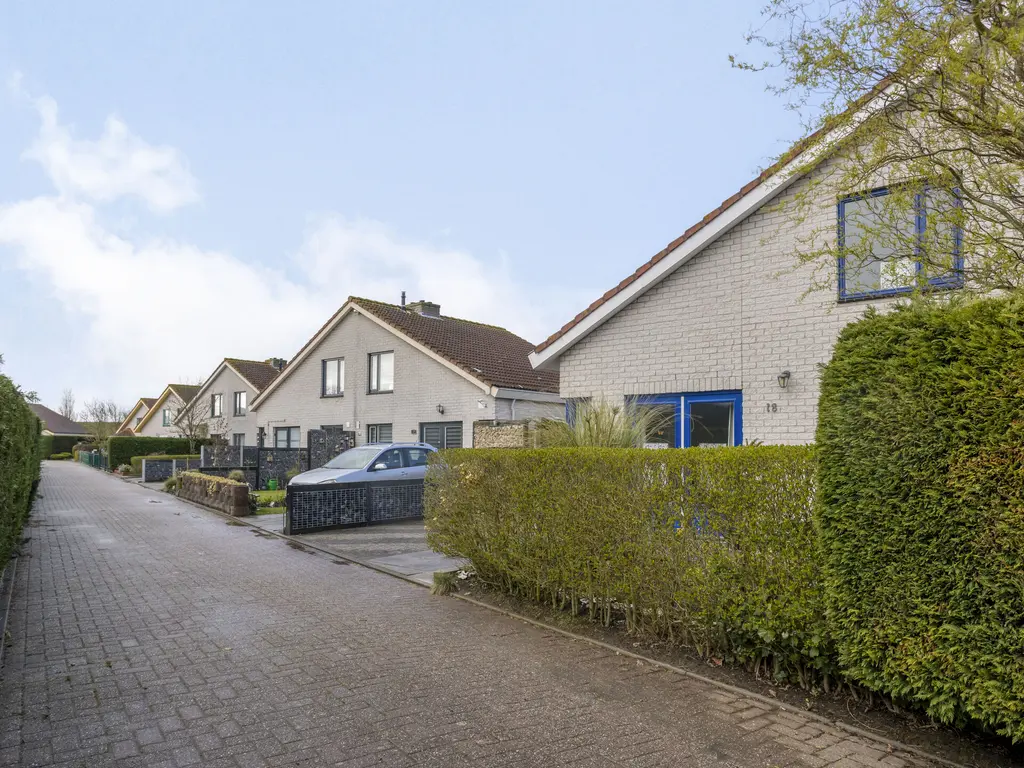 Dijkweg 18, STAVENISSE