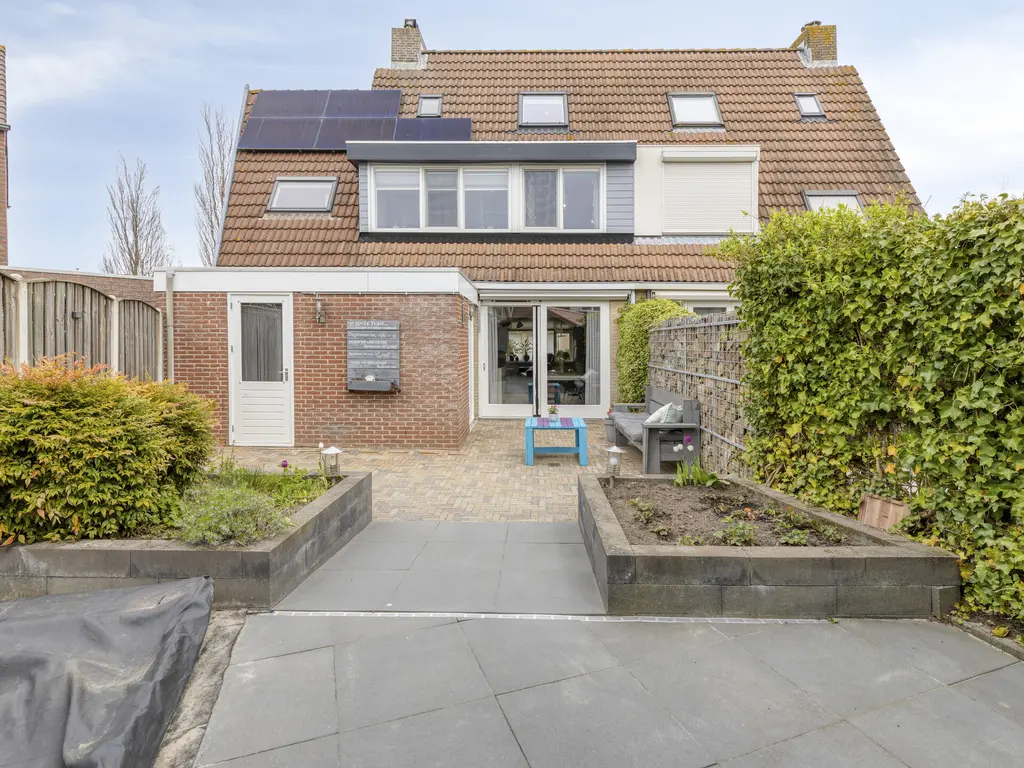 Meanderlaan 21, THOLEN