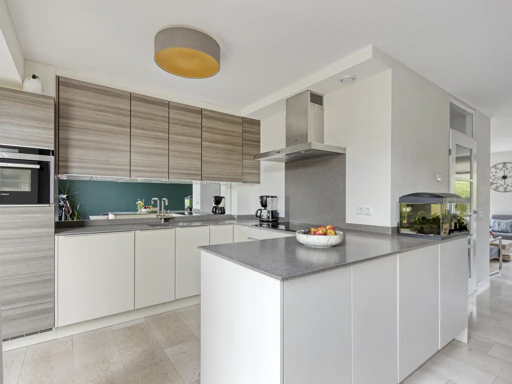 Meanderlaan 21, THOLEN