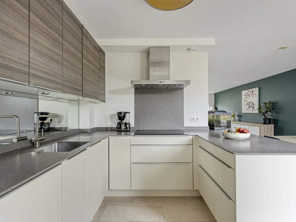 Meanderlaan 21, THOLEN