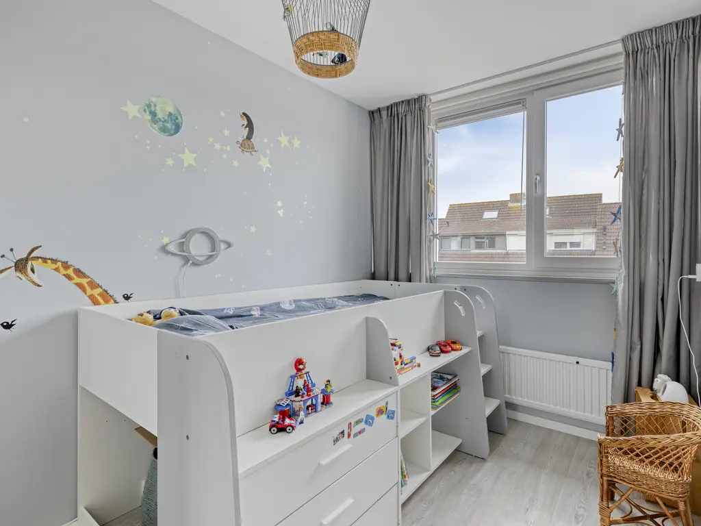 Meanderlaan 21, THOLEN