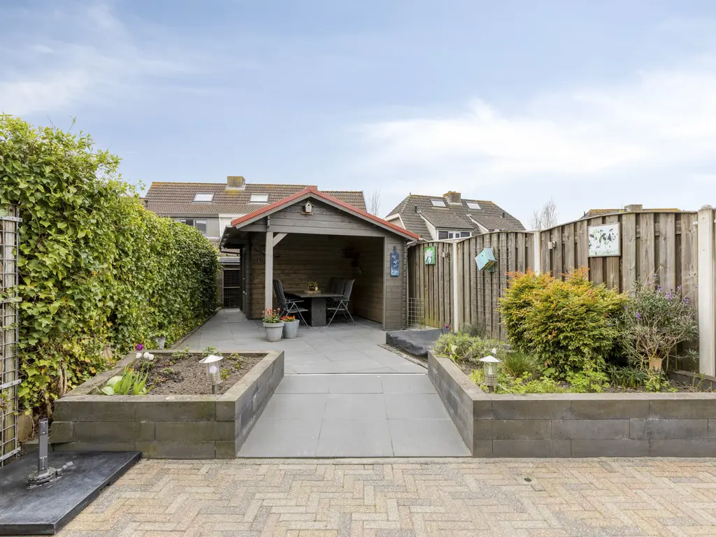 Meanderlaan 21, THOLEN