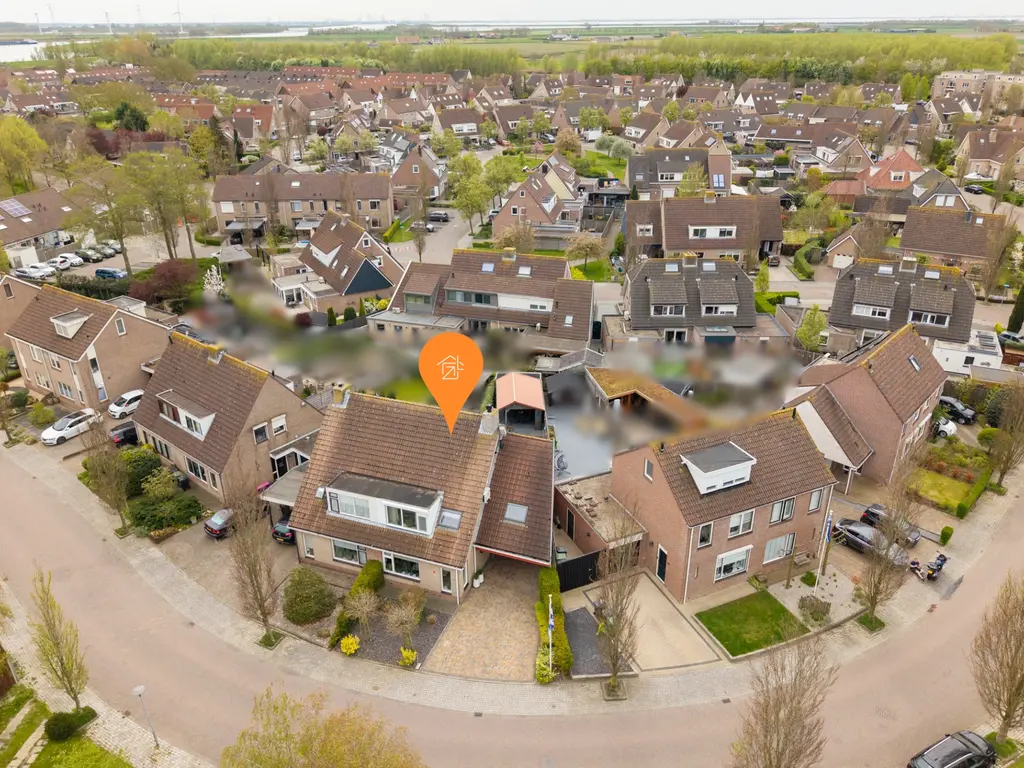 Meanderlaan 21, THOLEN