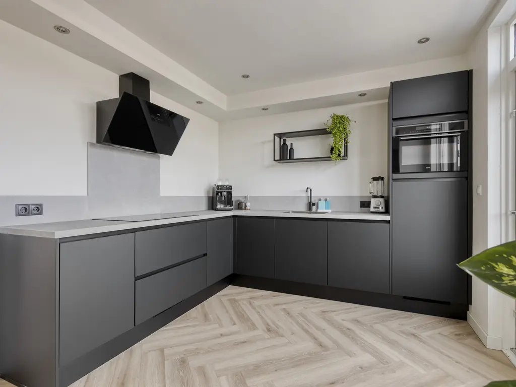 Machteld van Gelrestraat 50, THOLEN