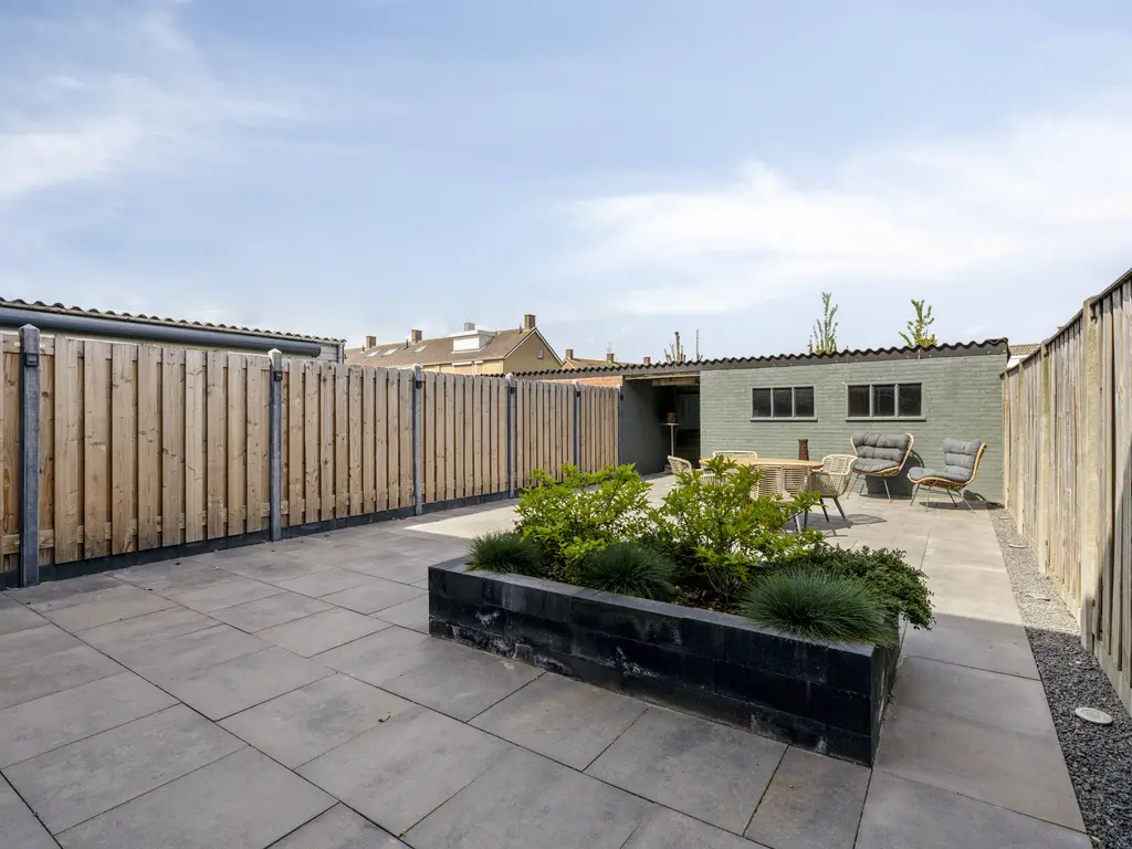 Machteld van Gelrestraat 50, THOLEN