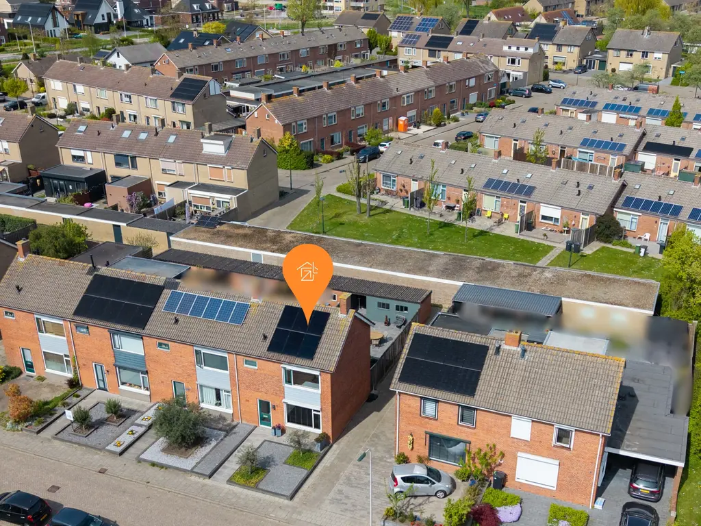 Machteld van Gelrestraat 50, THOLEN