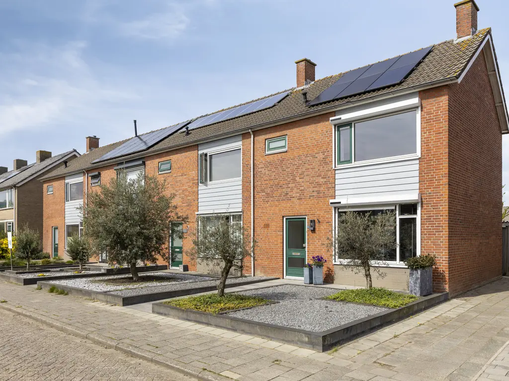 Machteld van Gelrestraat 50, THOLEN