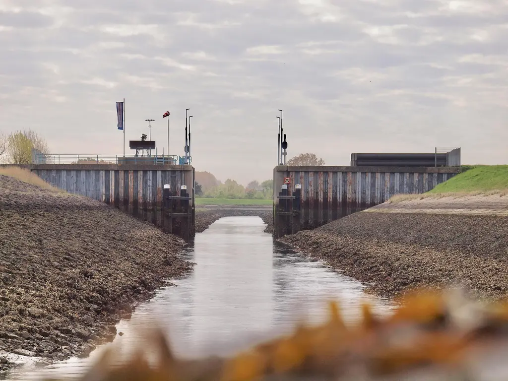 Stoofdijk 6, STAVENISSE