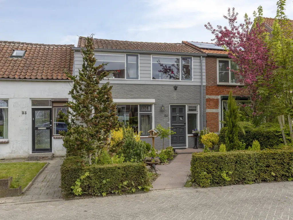 Oostsingel 34, SINT-MAARTENSDIJK