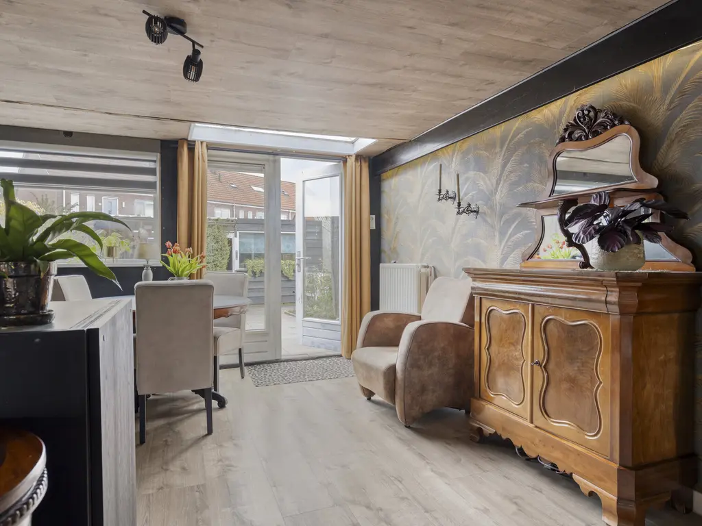 Oostsingel 34, SINT-MAARTENSDIJK