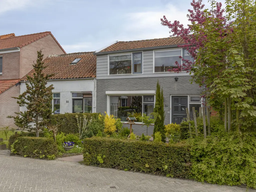 Oostsingel 34, SINT-MAARTENSDIJK