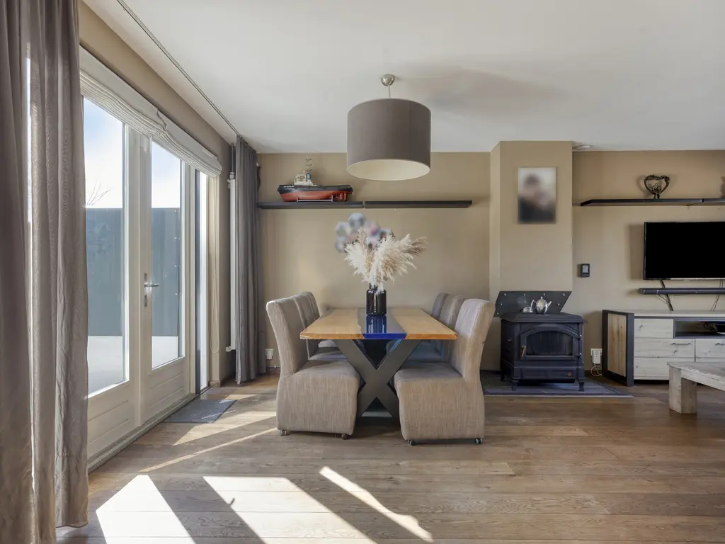 Schuttershof 7, THOLEN