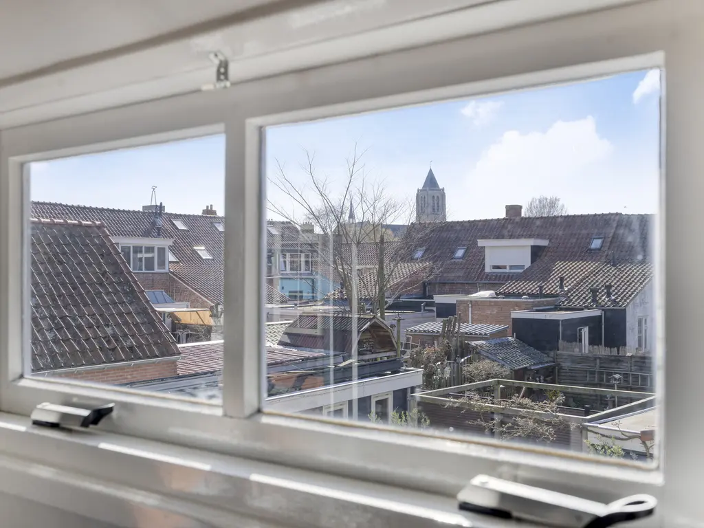 Schuttershof 7, THOLEN