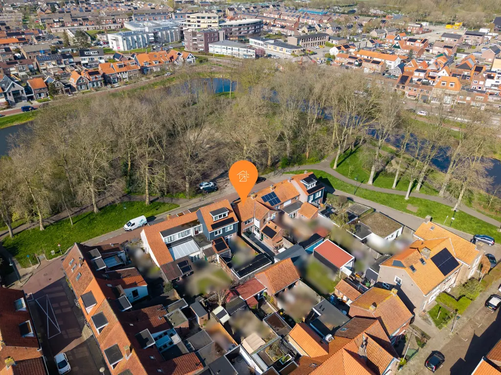 Schuttershof 7, THOLEN