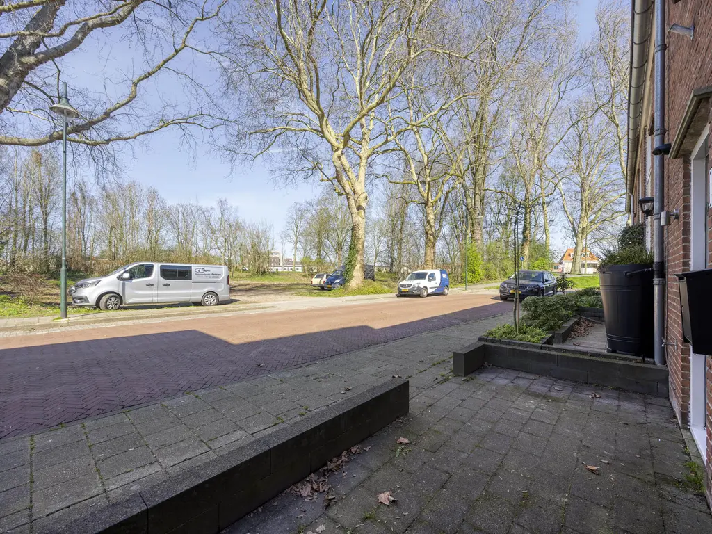 Schuttershof 7, THOLEN