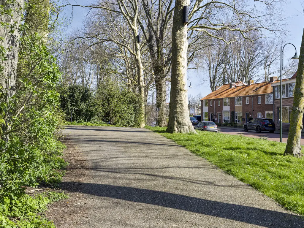 Schuttershof 7, THOLEN