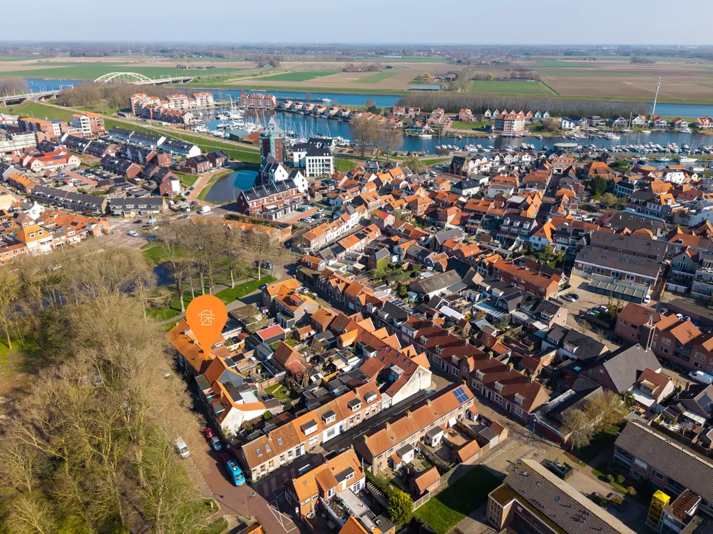 Schuttershof 7, THOLEN