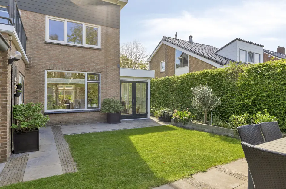 Schoolstraat 25